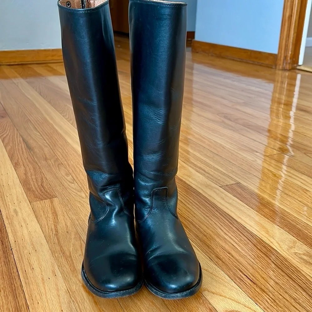 Frye Melissa Button Back Zip Black leather boots women size 6.5